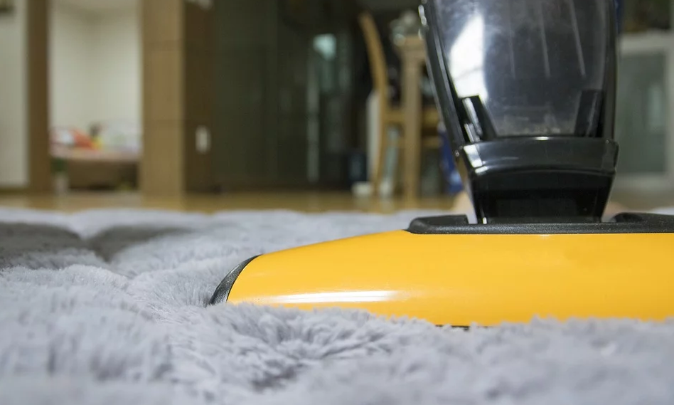 Sprühextraktionsgerät für die Tiefenreinigung von Teppichen